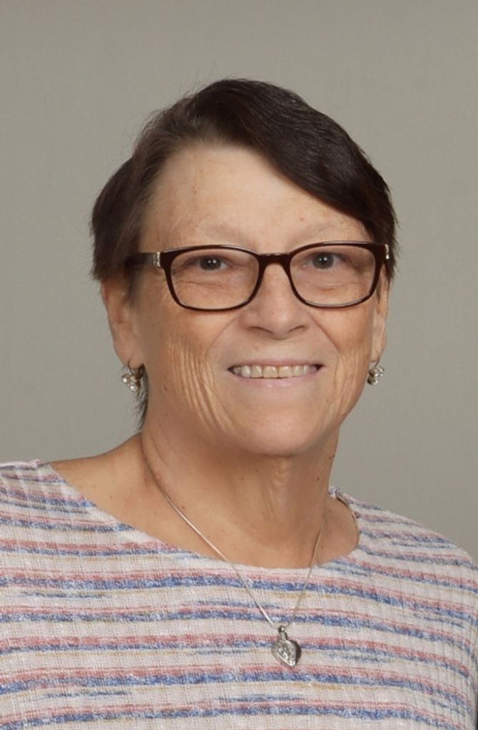 Linda Savacool Profile Photo