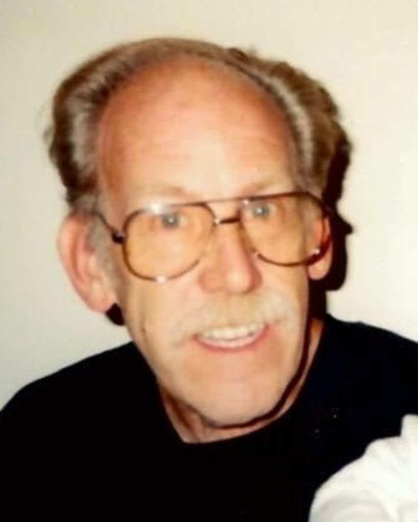 Robert Charles Holtz