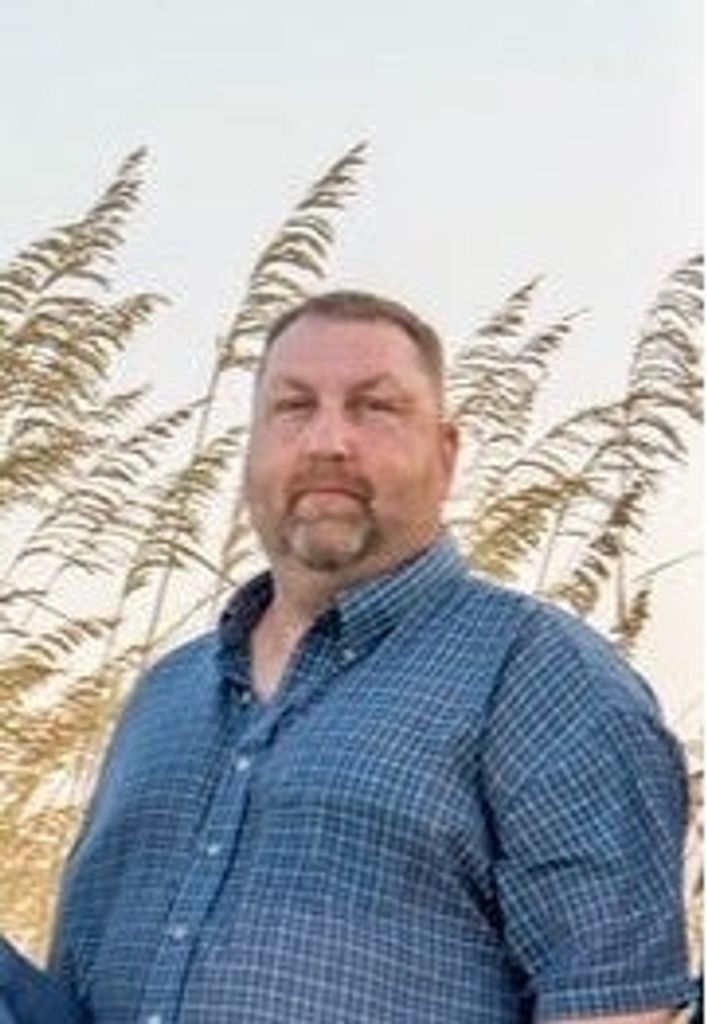 James Carlos Newlon Profile Photo