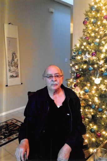 Abel Bustamante photo gallery thumbnail 41 of 42