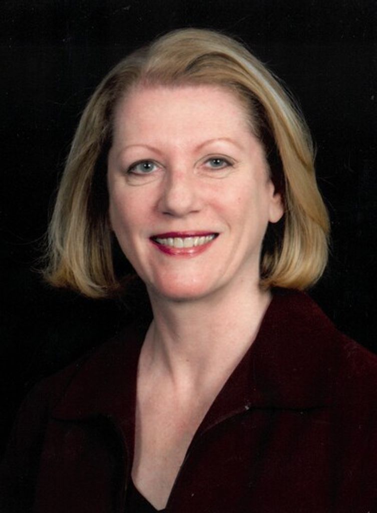 Julie Tennelly Hunt Profile Photo