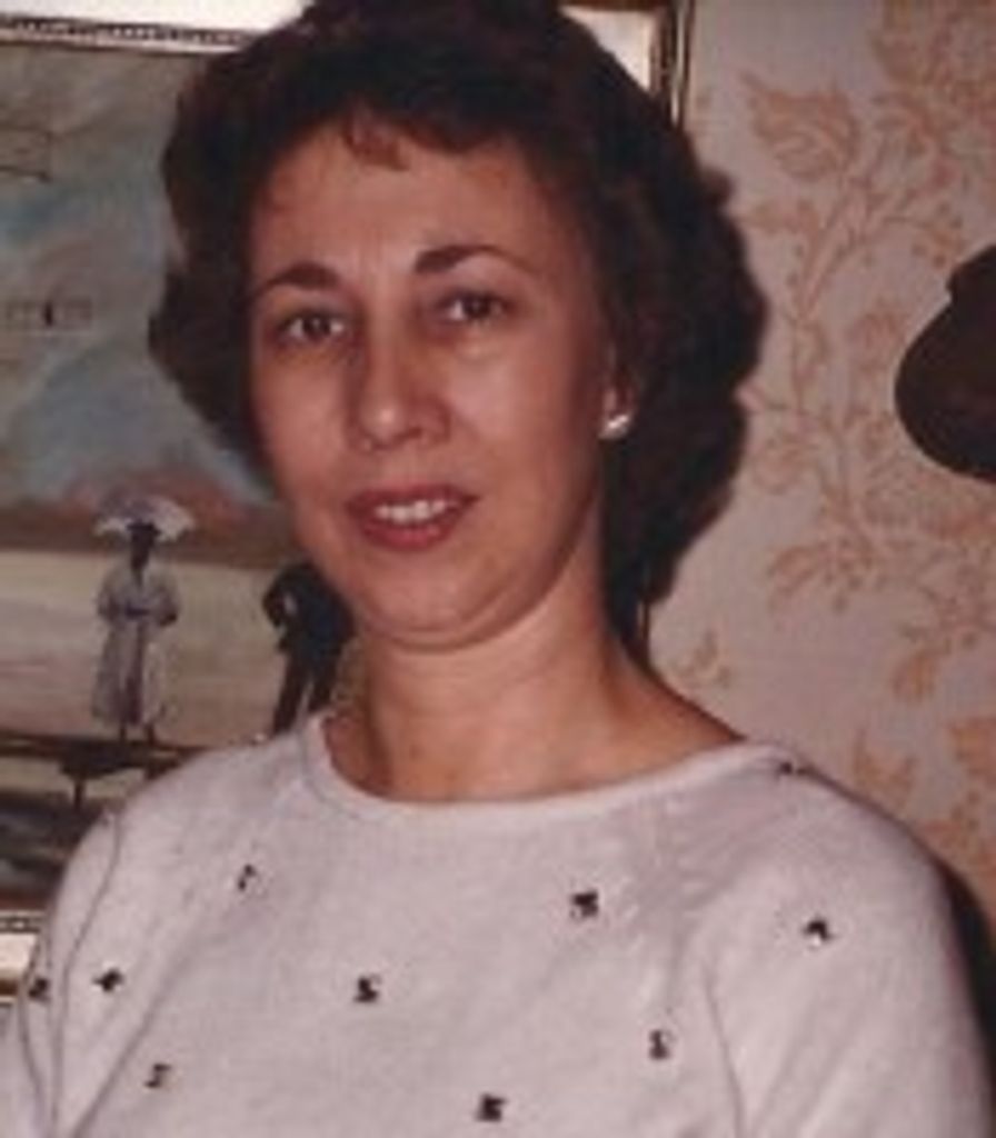 Mrs. Carolyn Shores Profile Photo