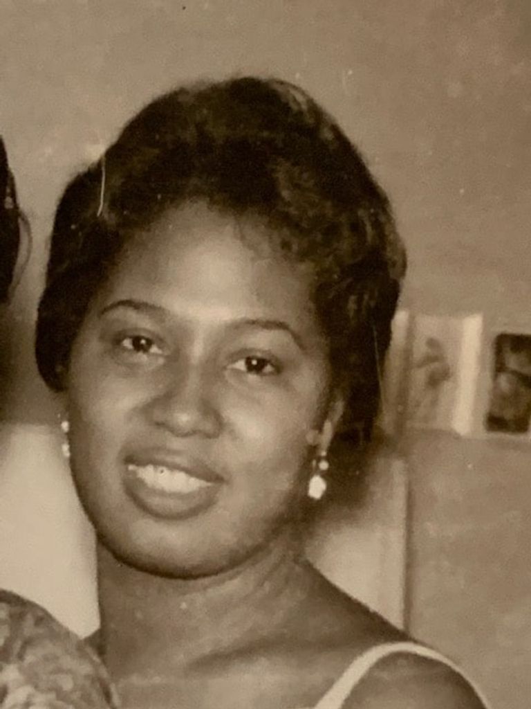 Evelyn Thornton Profile Photo