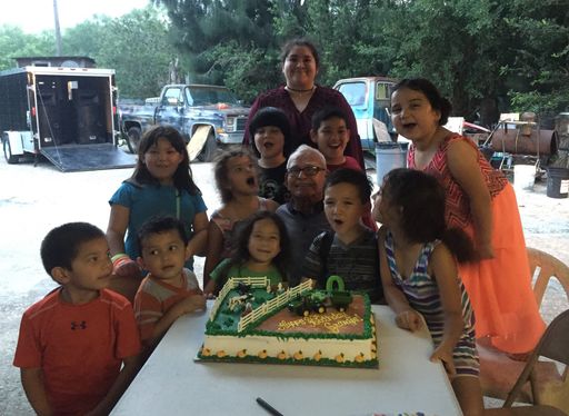Salomon Cisneros photo gallery thumbnail 68 of 87