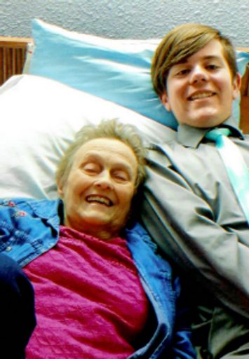 Gloria "Nannie" Fayetta Glover photo gallery thumbnail 22 of 30