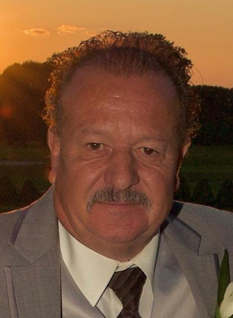 Joseph Raposo Profile Photo