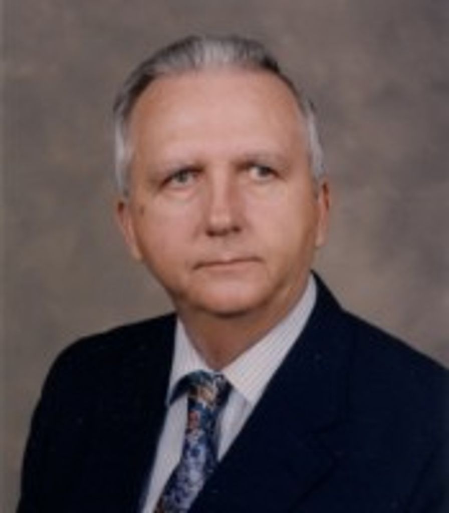 Mr.  James  Howard White,,70  Sr.