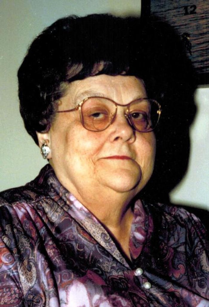 Betty A. (Kinn)  Lauer