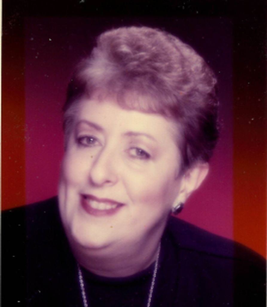 Renee Holm Profile Photo