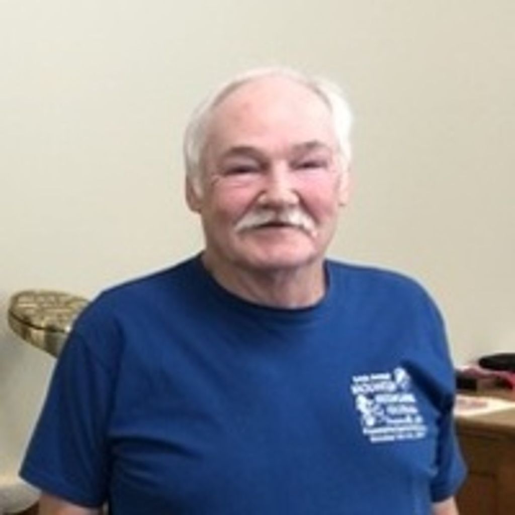 Rad Michael "Mike" Mangum