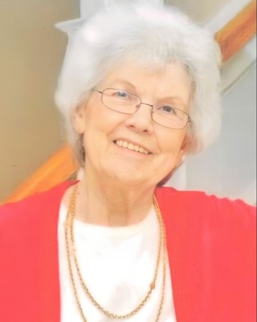 LOLA FARMER Profile Photo