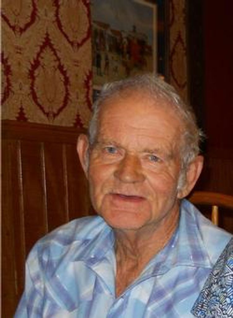 Robert "Bob" Harrison