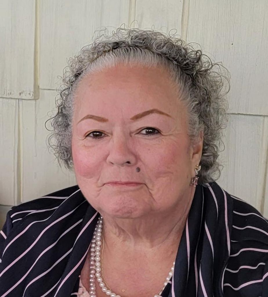 Mima Angelina Acosta Lebron Profile Photo