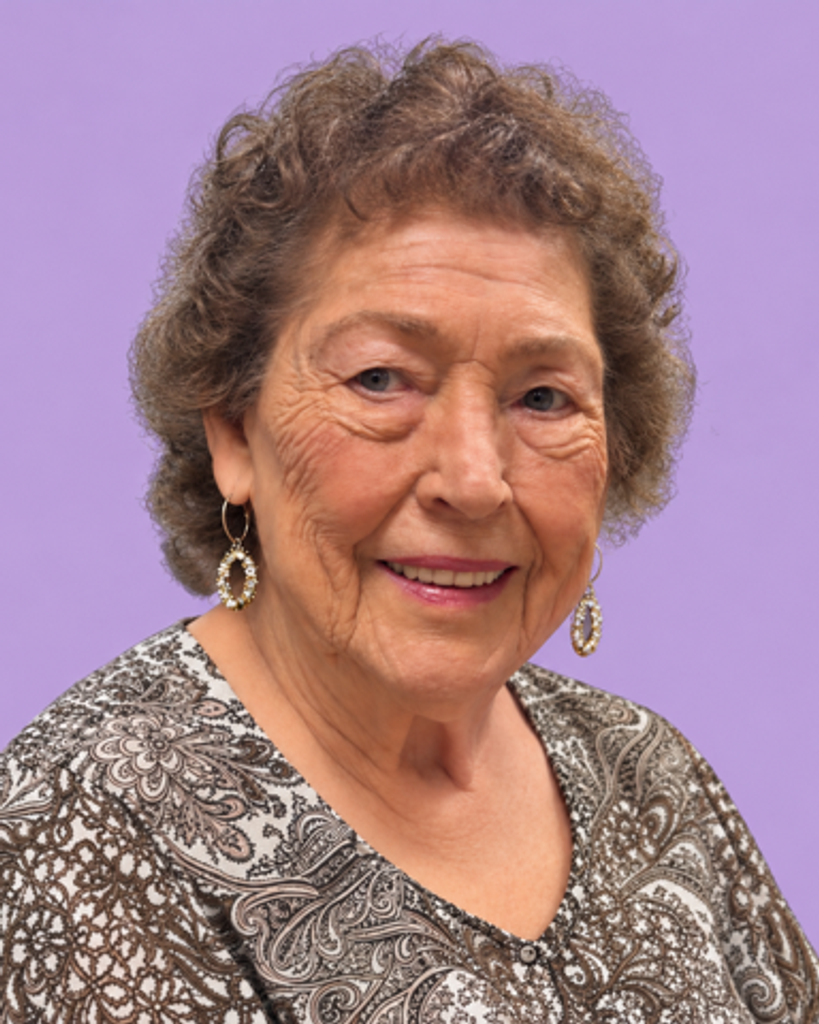 Helen Joyce Craine (Akins) Profile Photo