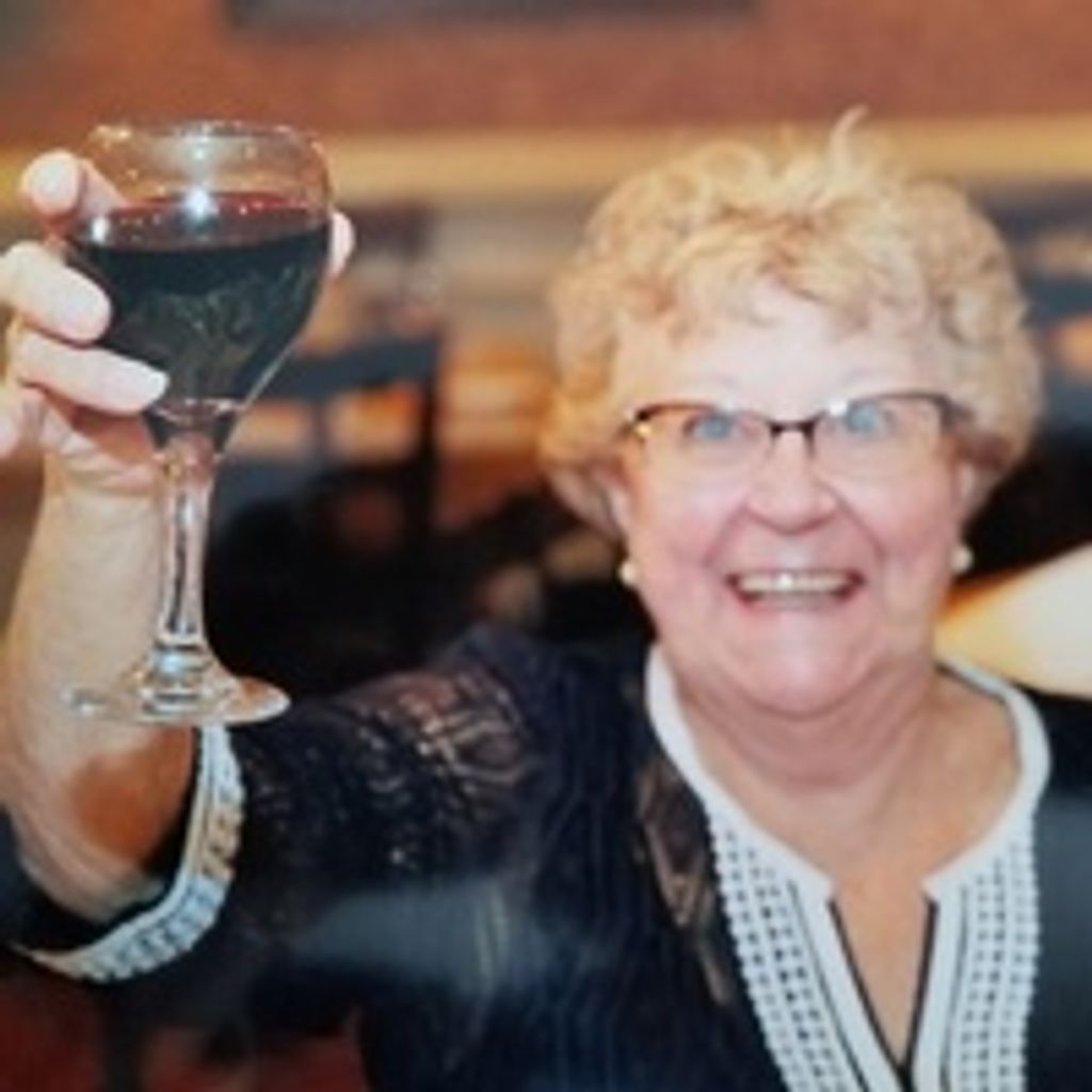 Mary D Caucci