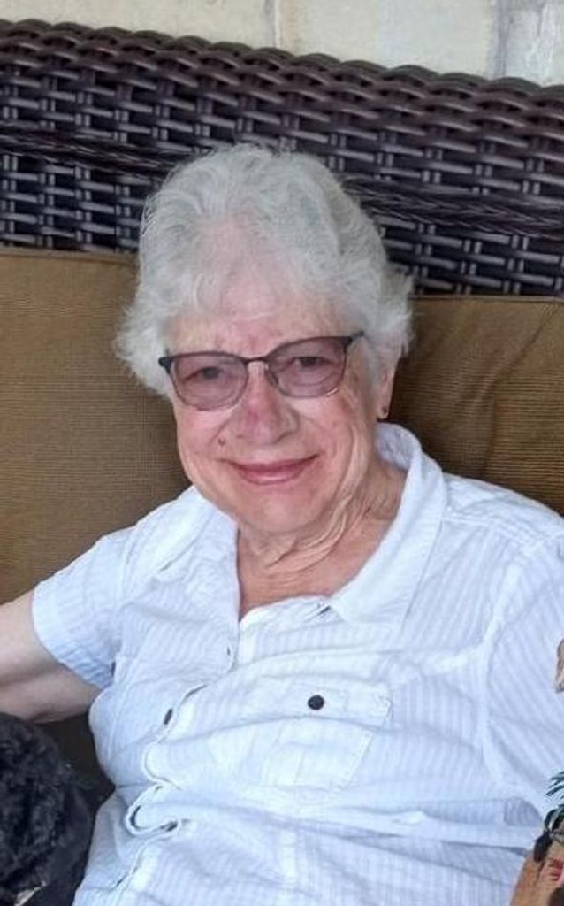 Elaine Waack Profile Photo