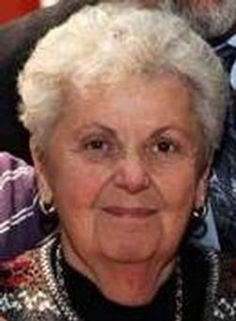 Alice Robaczewski Profile Photo