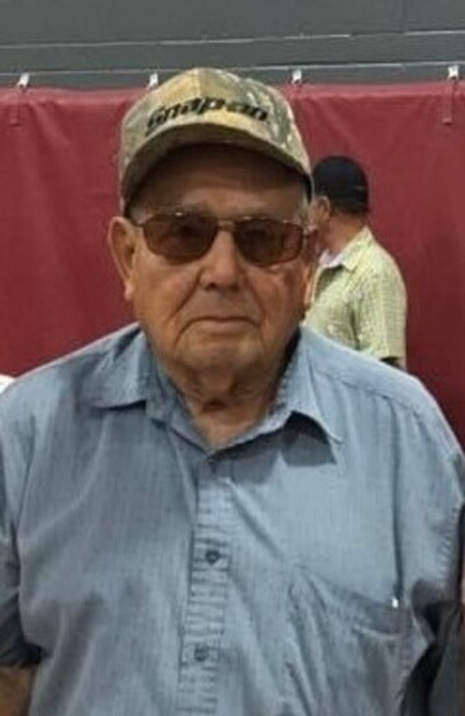 Oscar D. Gutierrez Profile Photo