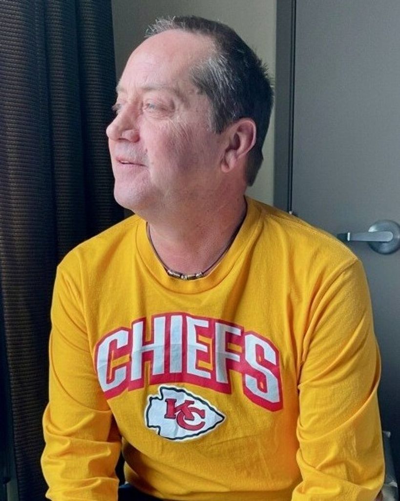 Russell Ray Groves Jr. Profile Photo