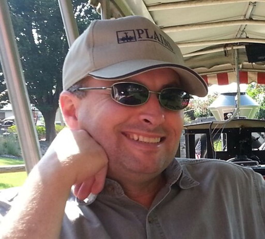 Dr. Robert D’Waynne Mullins Profile Photo
