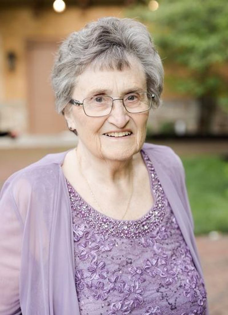 Lois Eileen Henke Profile Photo