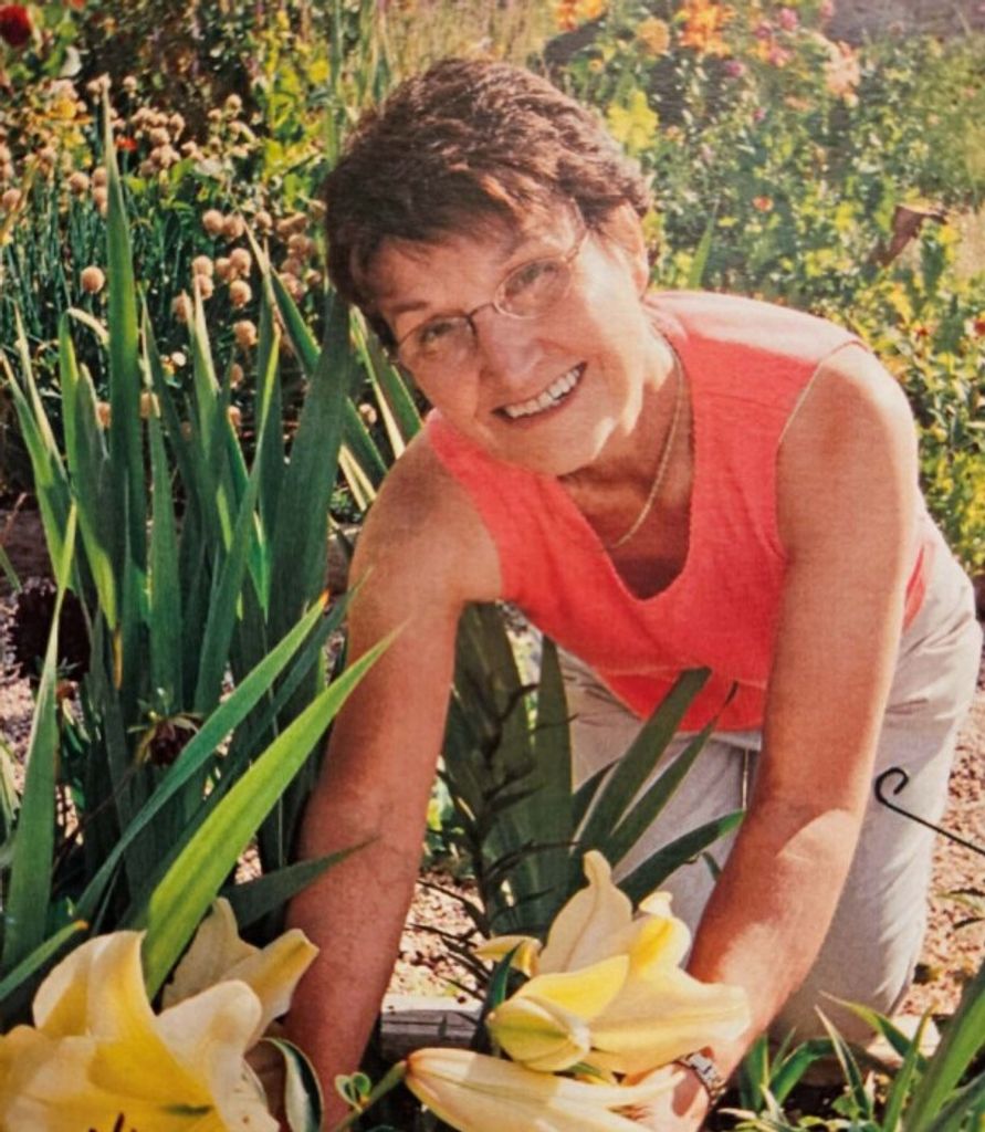 Lorraine (Gamache)  Petryk Profile Photo