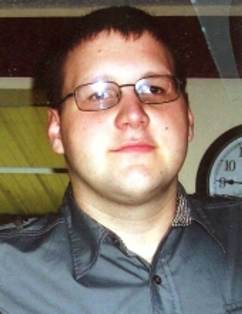 Garrett  Lee Brown