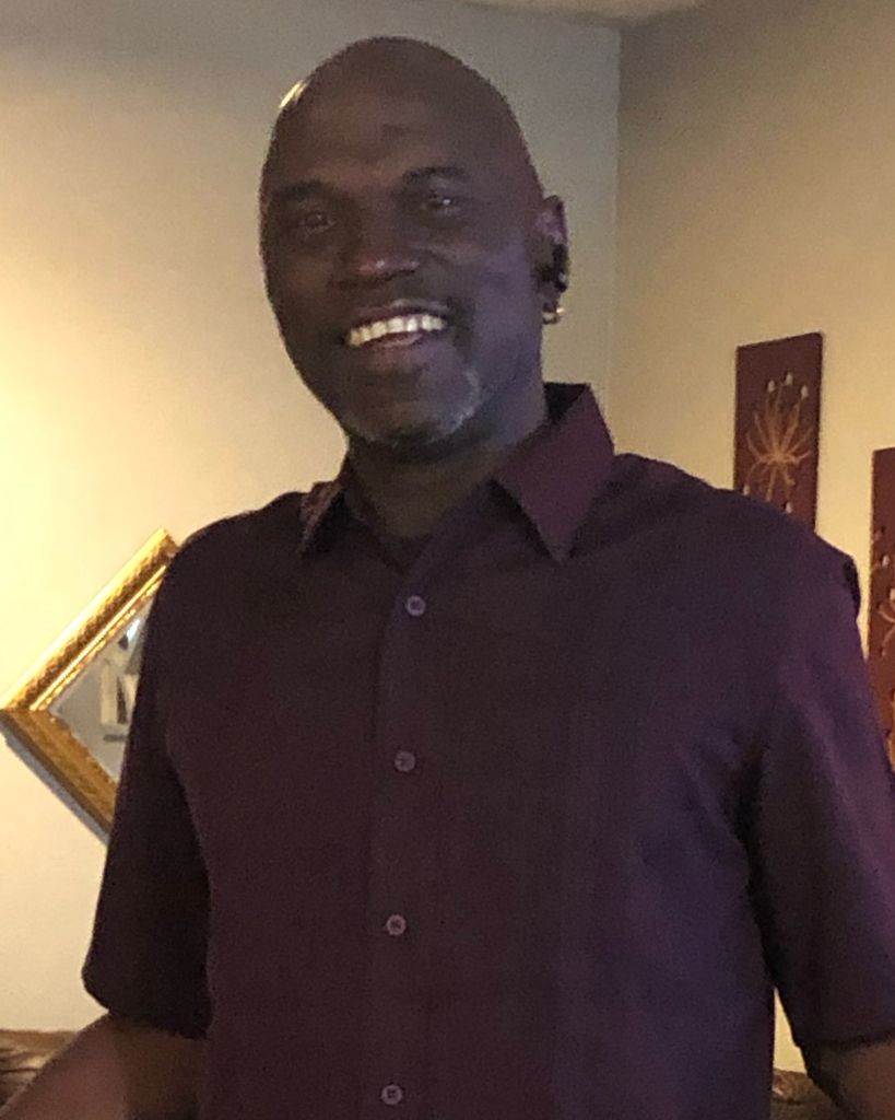 Carlos Tucker