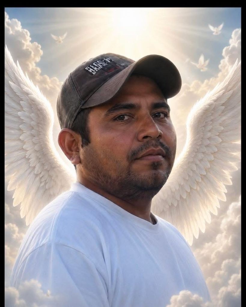 Eduardo Luis Martinez Profile Photo