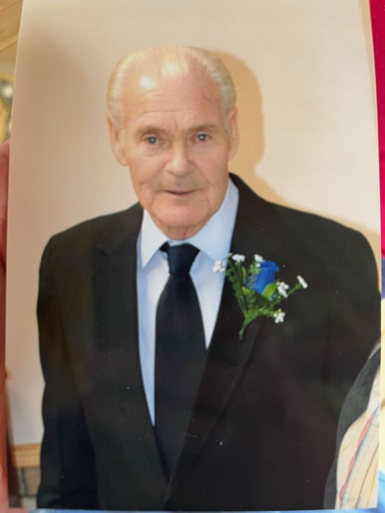 Charles "Charlie" Edward Knight