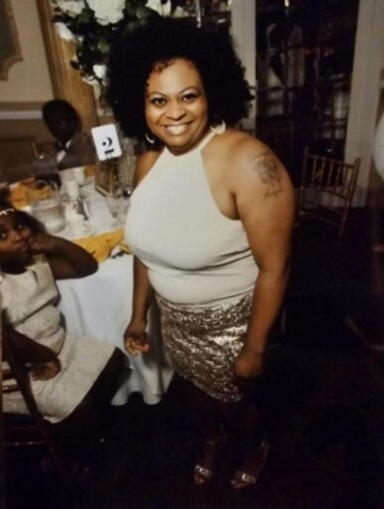 Dishreen Simmons