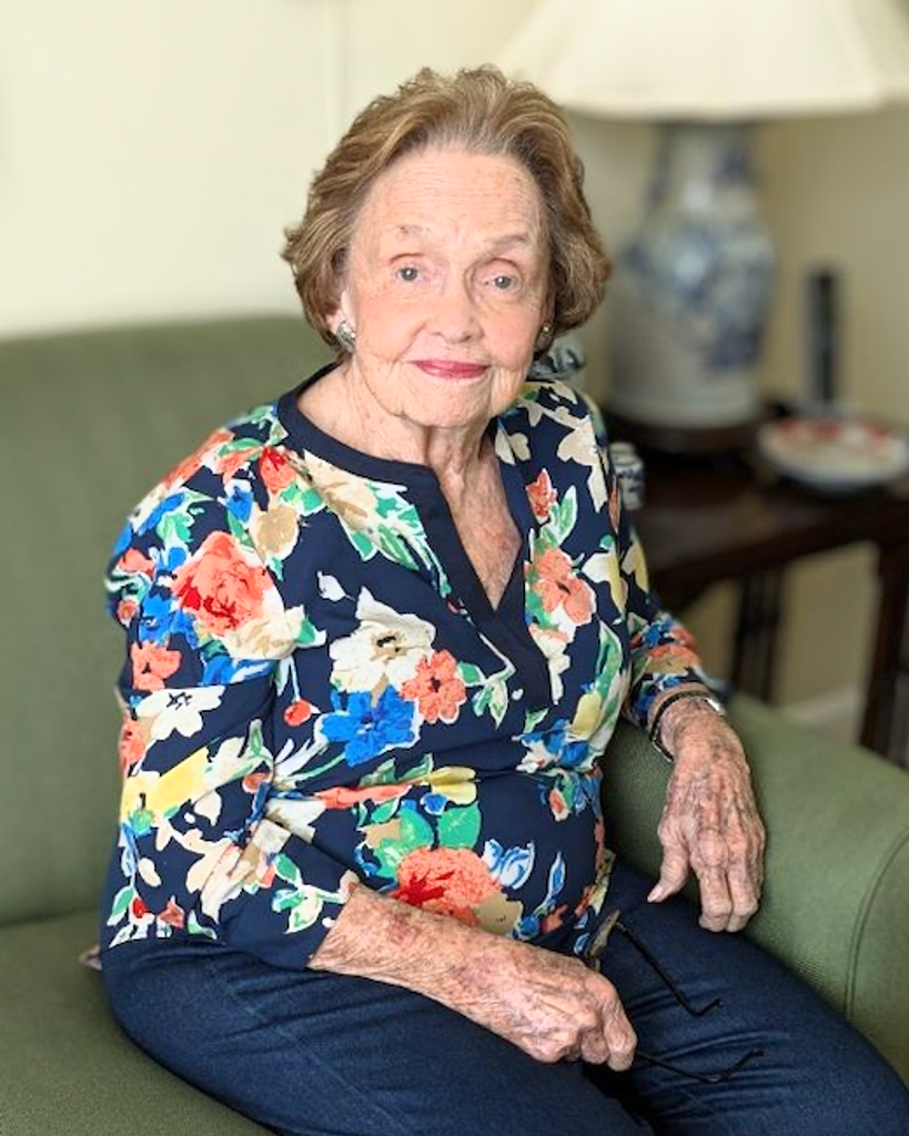 Sara Townsend Holcomb Profile Photo