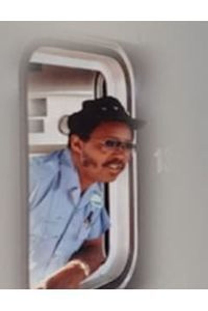 Charlie Frank Bell Profile Photo