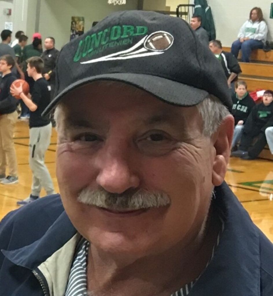 Stephen Molnar Profile Photo