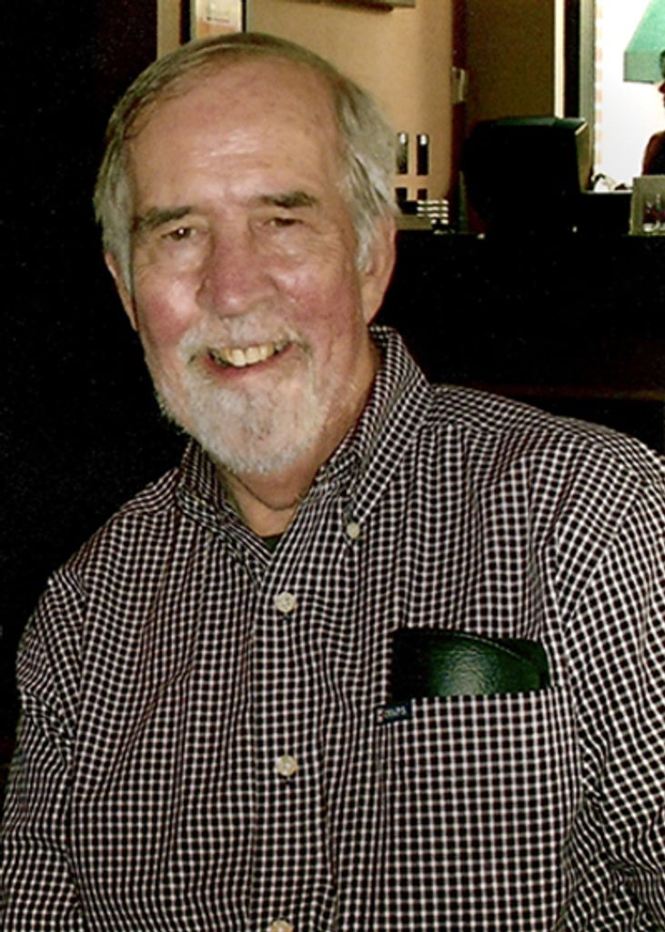 Warren Thomas Hope Profile Photo