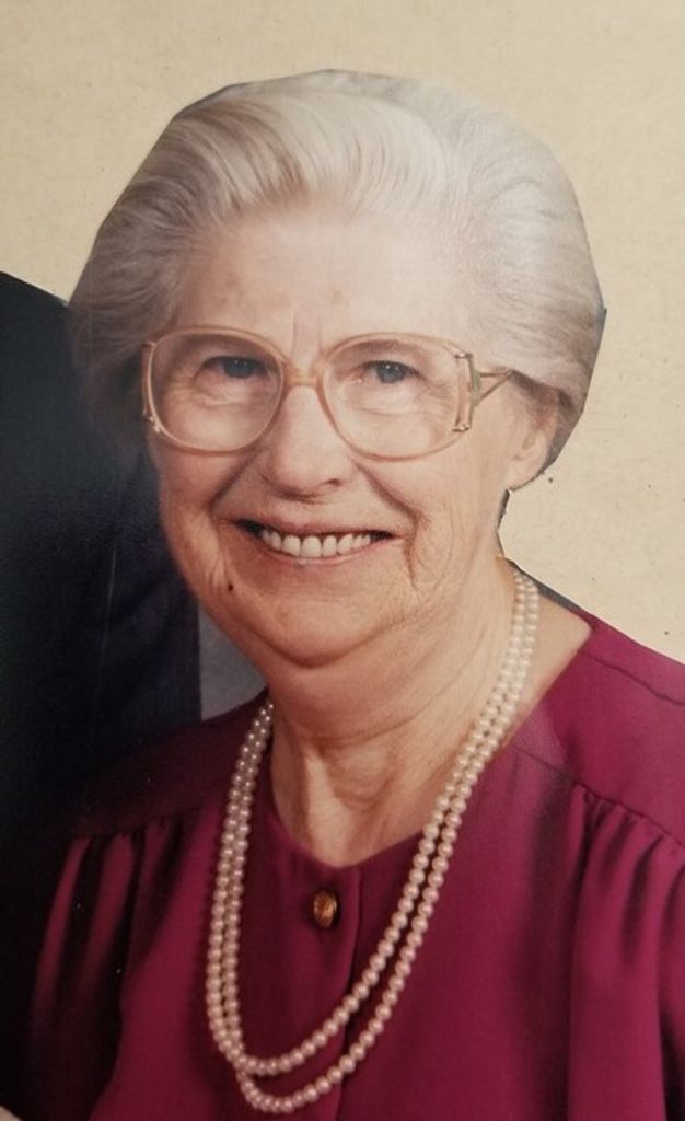 Ann Veenstra Profile Photo