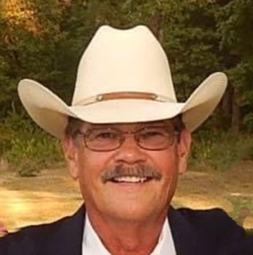 Byron Davis Parrott Profile Photo