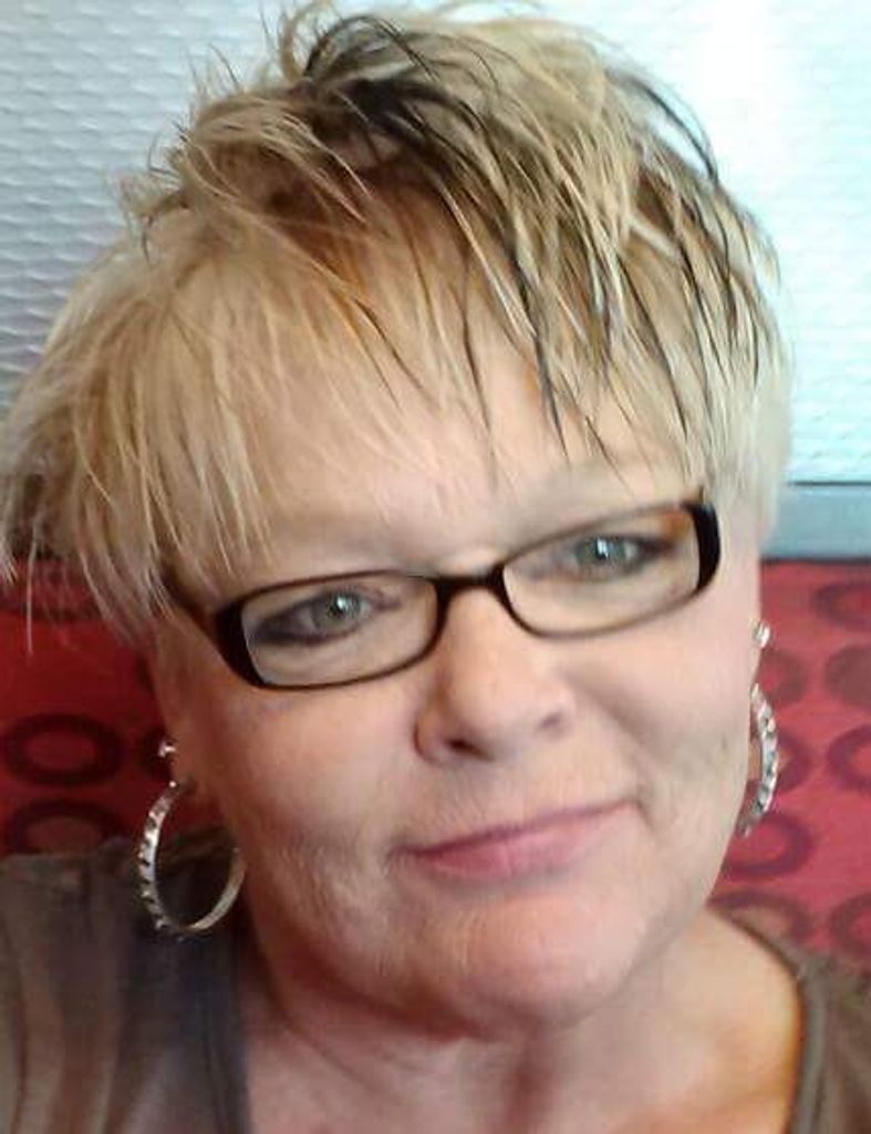Paula Anderson