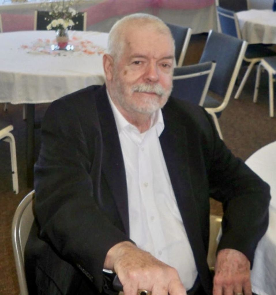 Dennis Hebbeln Profile Photo