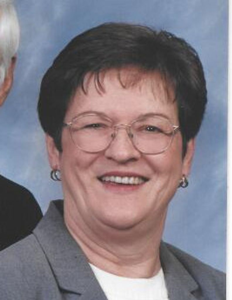 Evelyn Nelsen Profile Photo