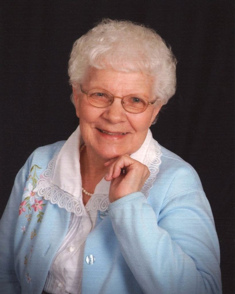 Maxine Lorraine Olson Profile Photo