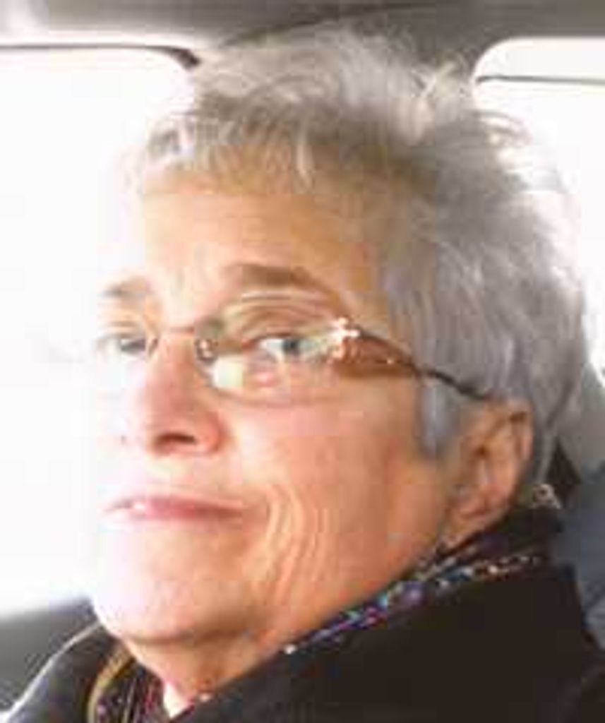 Lynda (Hanway)  Hamilton