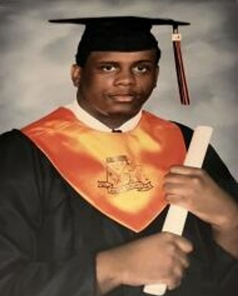 Mychail Oglesby Profile Photo