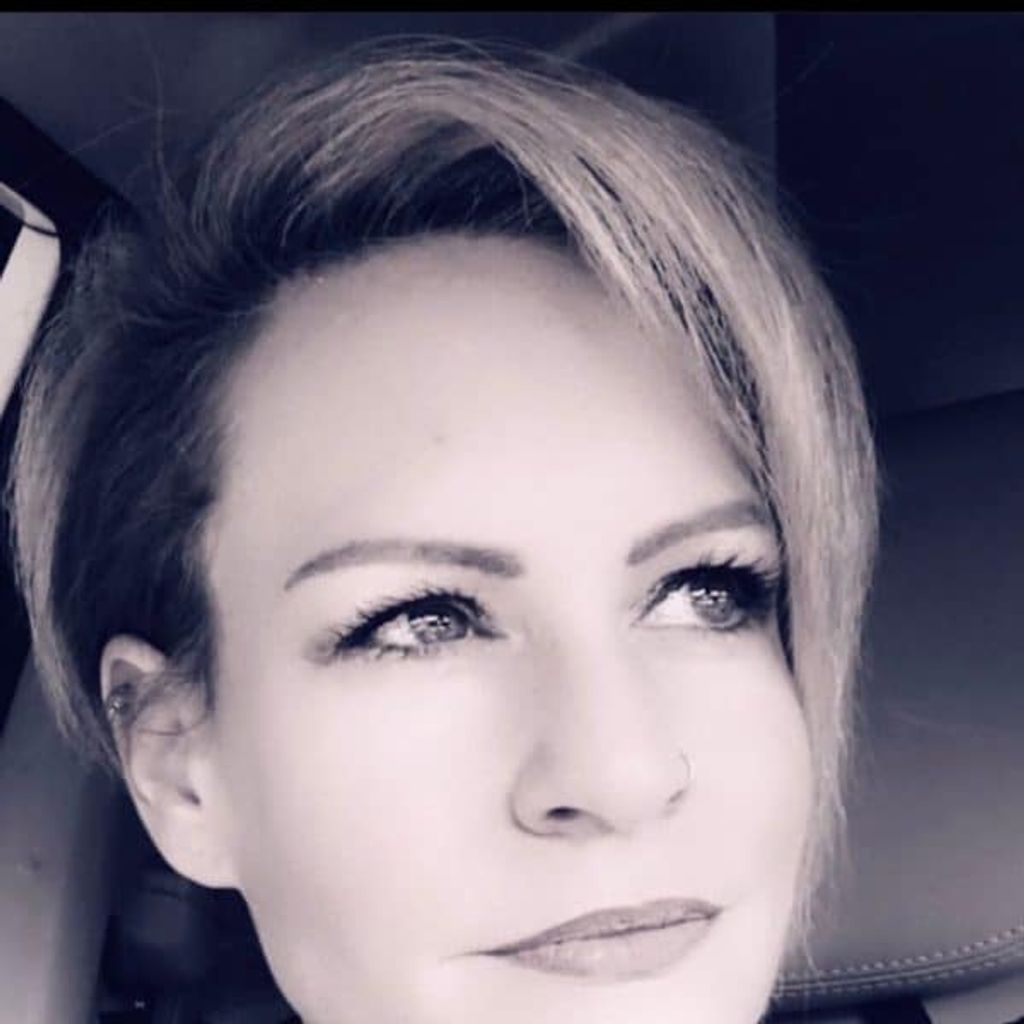 Danielle Lynette Mills