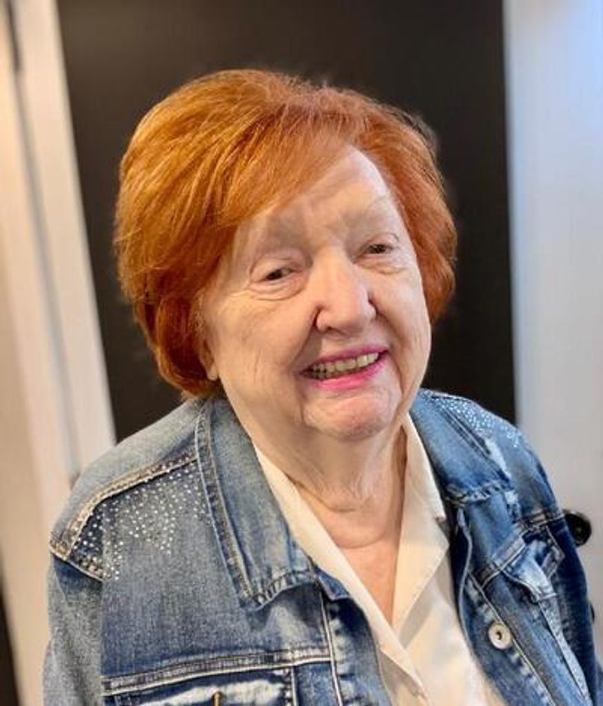 Carolyn Madewell Jones Profile Photo