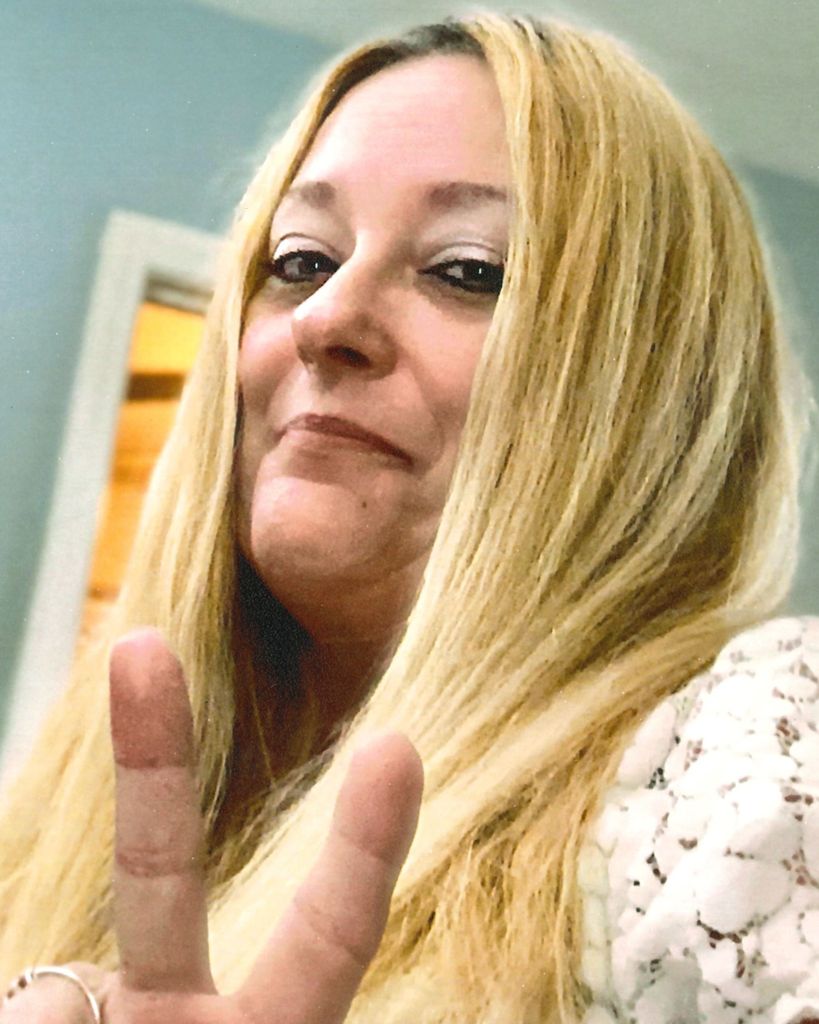 Laura Carlotta (Dennis) Hunt Profile Photo