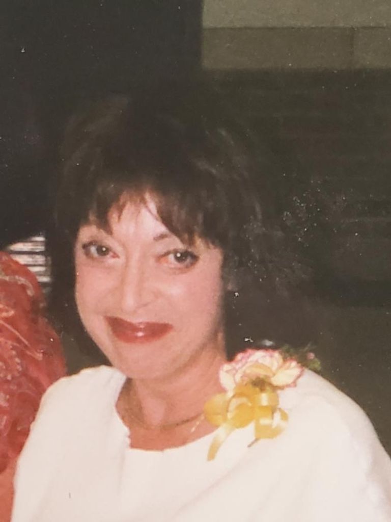 Mary Jo Szymanowski Profile Photo