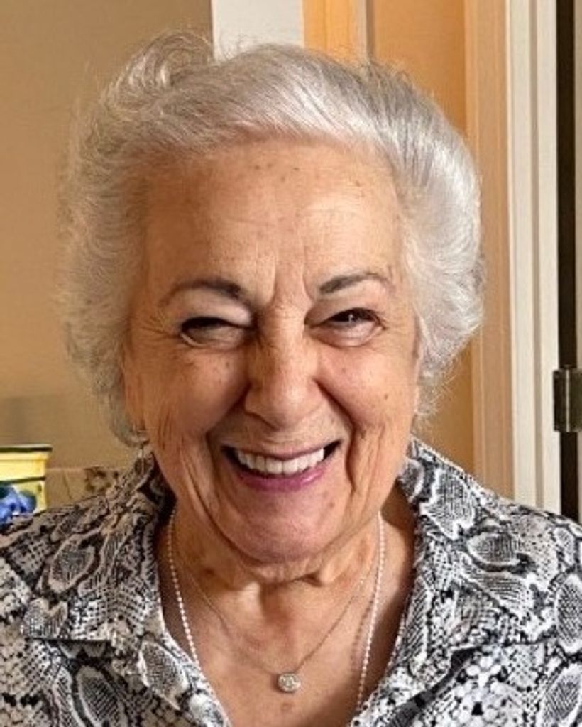 Annette (Klanian) Topakian Profile Photo