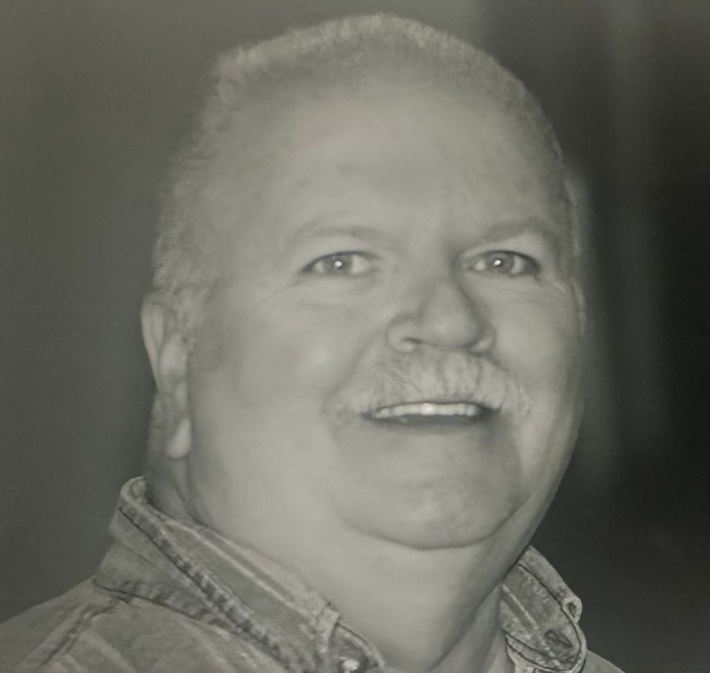 Martin Norman Davis Profile Photo