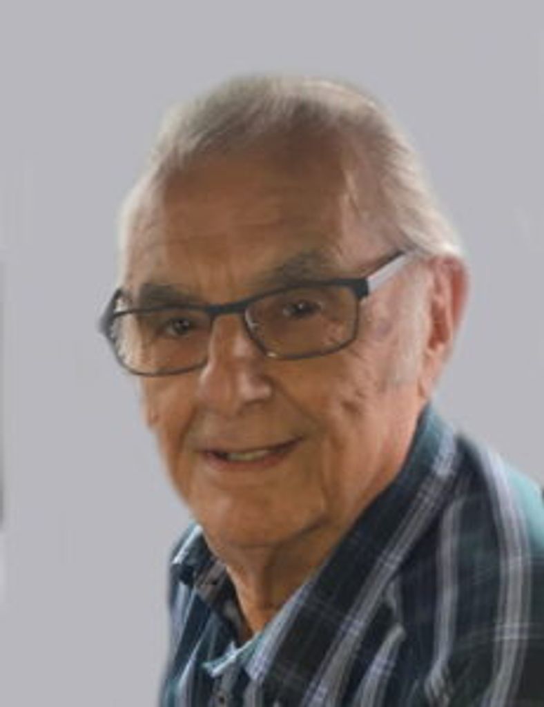 Daniel G Oancia